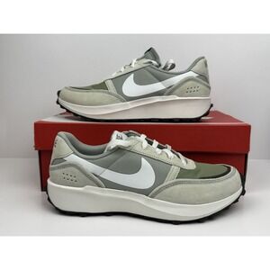 Nike Waffle Nav Sneakers Men's Size 10 Jade Horizon/Green FJ4195-300